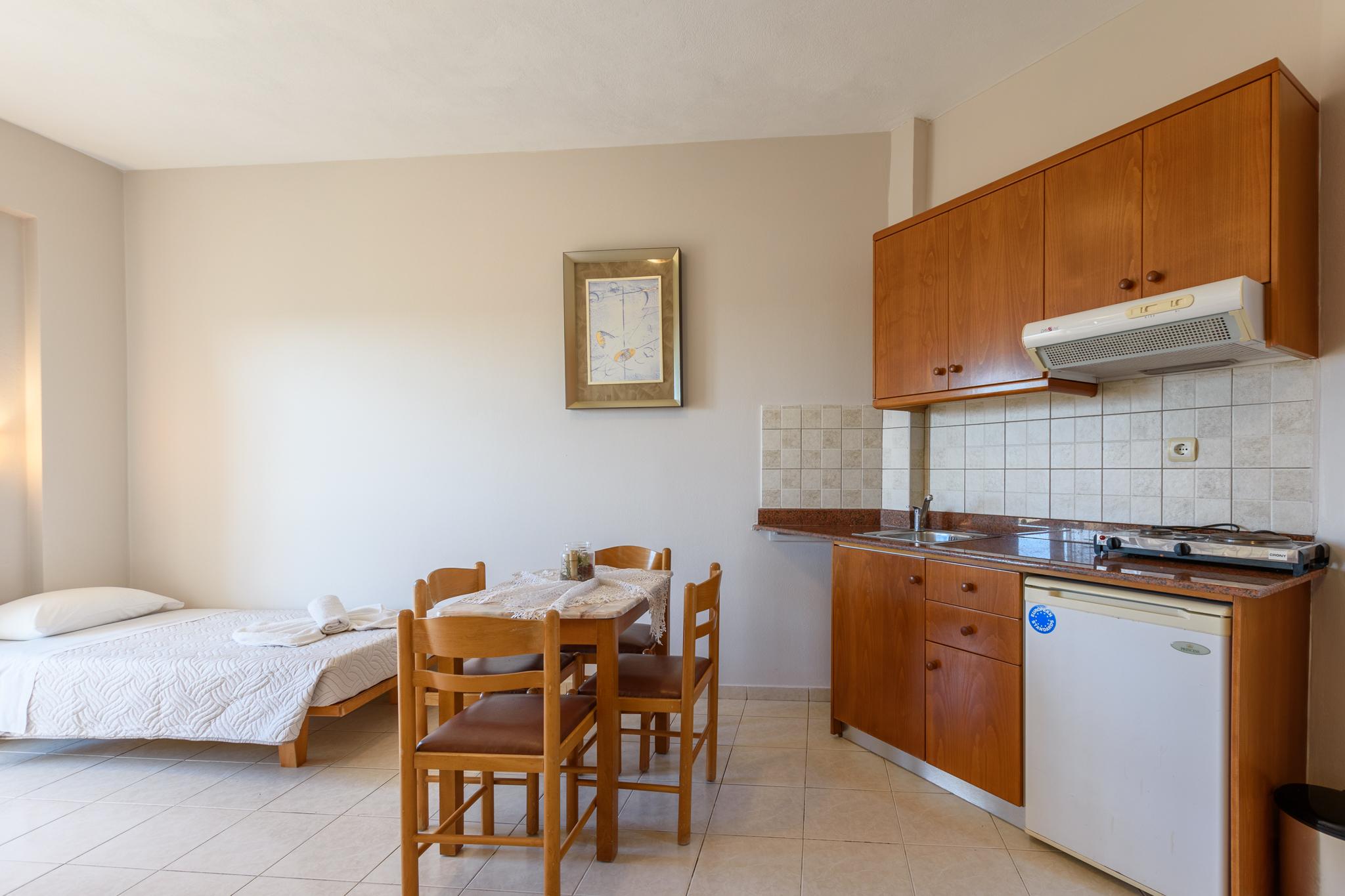Danelis Studios & Apartments Malia Esterno foto