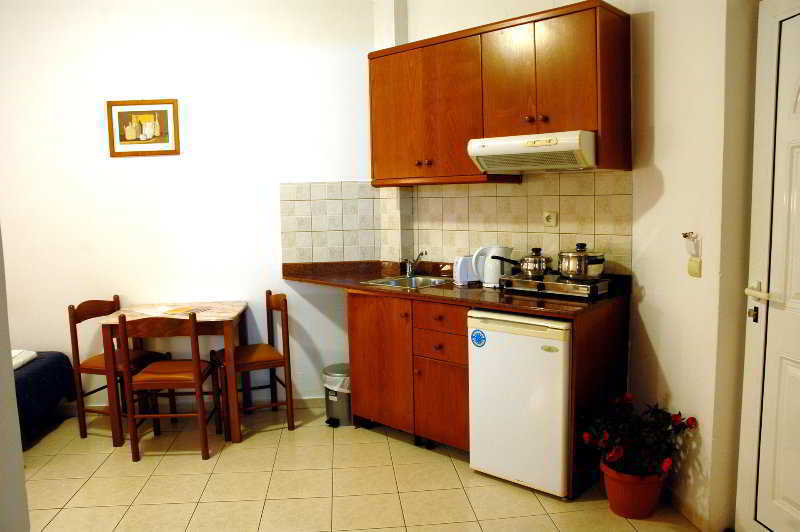 Danelis Studios & Apartments Malia Esterno foto