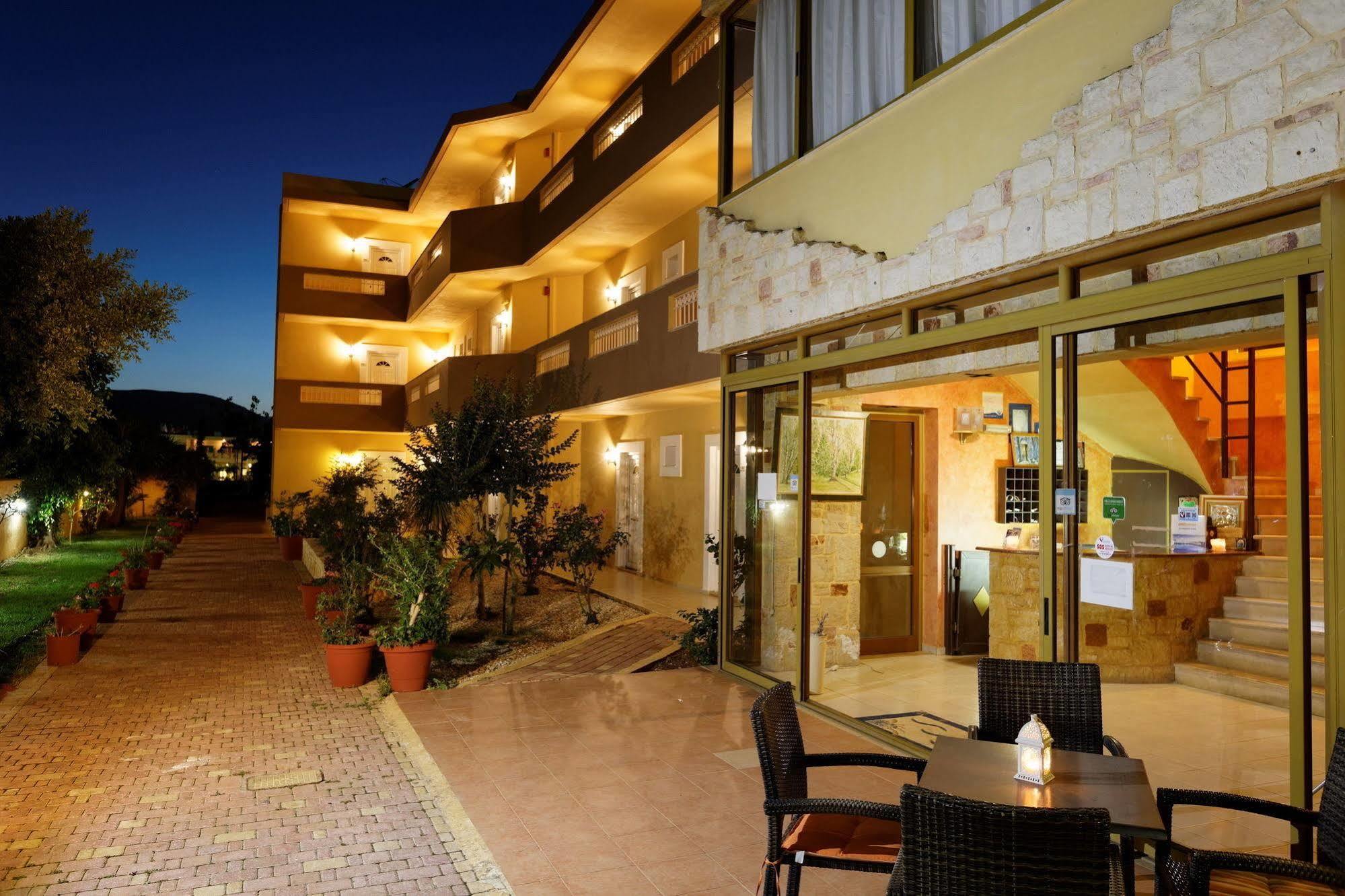 Danelis Studios & Apartments Malia Esterno foto